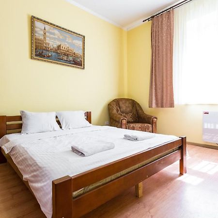Квартира В Центрі Подобово На Вулиці Коперника 26 Біля Палацу Мистецтв 리비프 외부 사진
